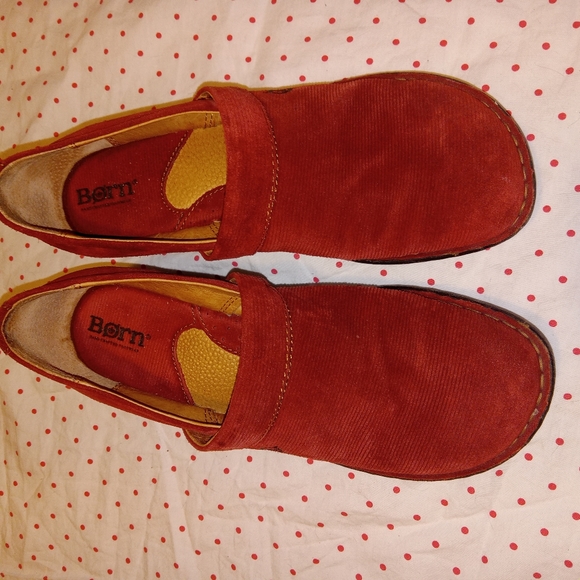 Born Shoes - GUC BORN shoes deep red kind of corduroy SIZE 71/2 38.5